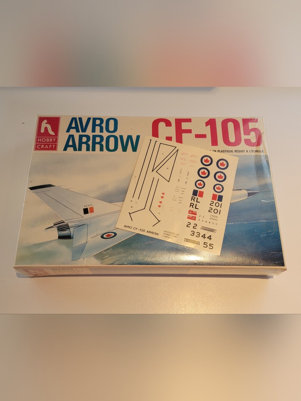 Hobbycraft model kit (HC1392) of the Avro Canada CF-105 Arrow 1/72 scale